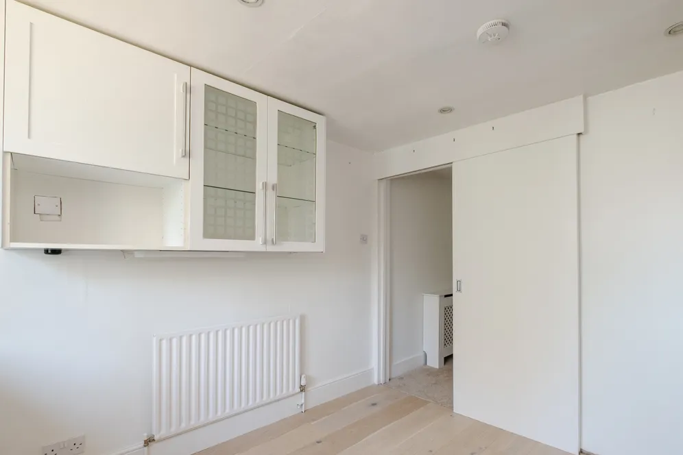 Cheshire Road, London, N22 photo 11