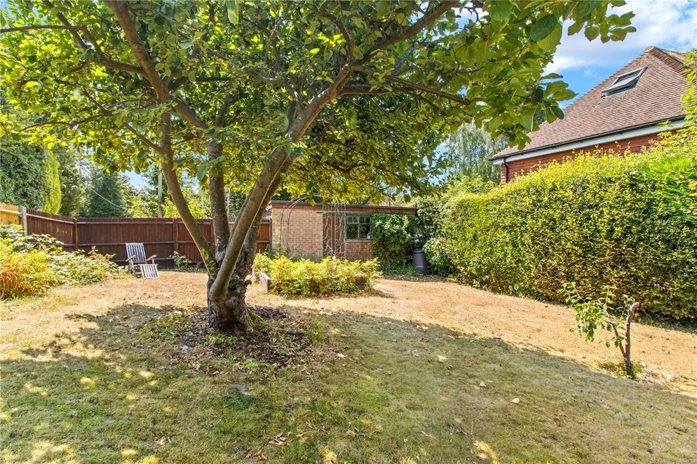 Property carousel item 17