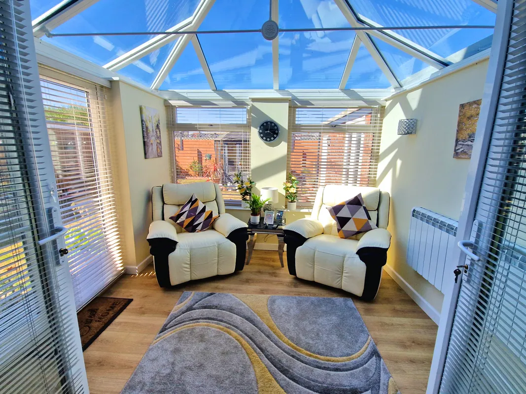 CARLTON PLACE, PORTHCAWL, CF36 3ET