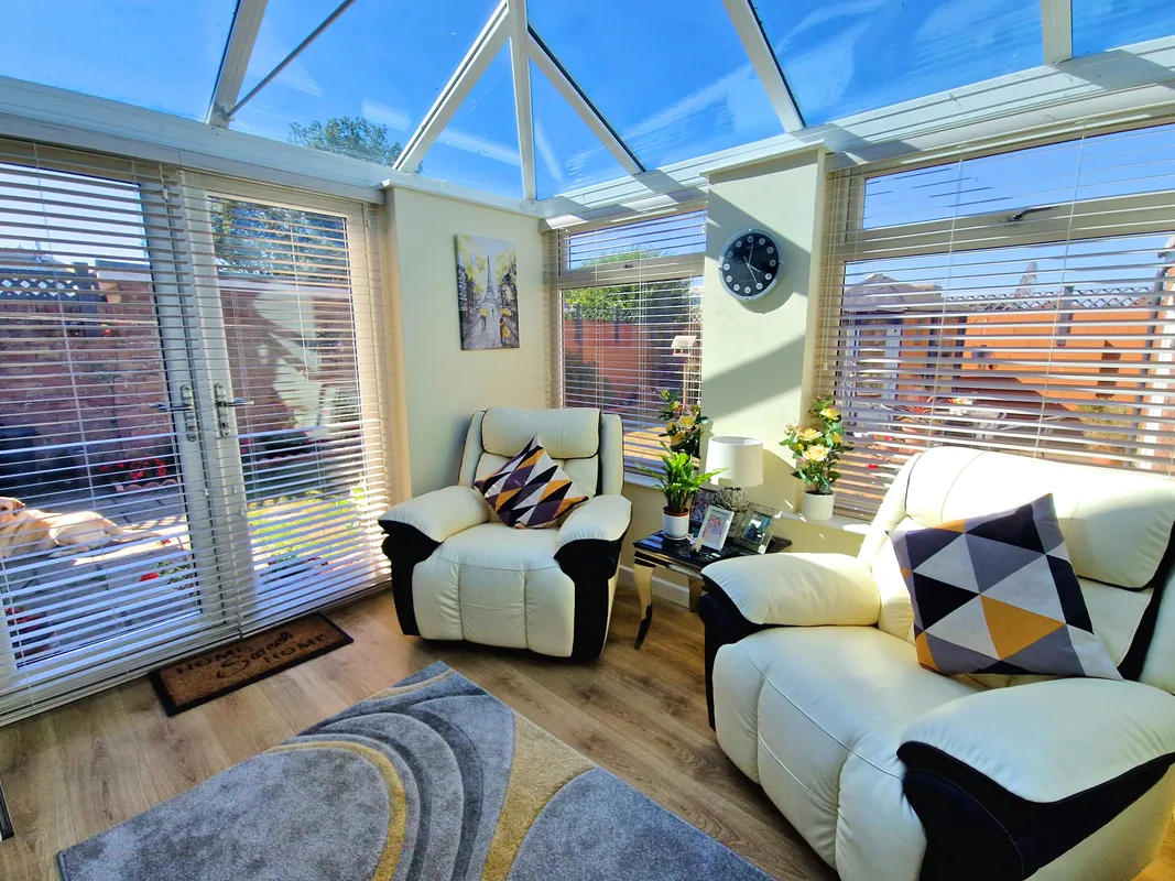 CARLTON PLACE, PORTHCAWL, CF36 3ET
