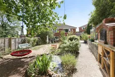 Broadlands Close, Salisbury