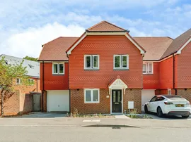 Holly Drive, Copthorne, Crawley photo