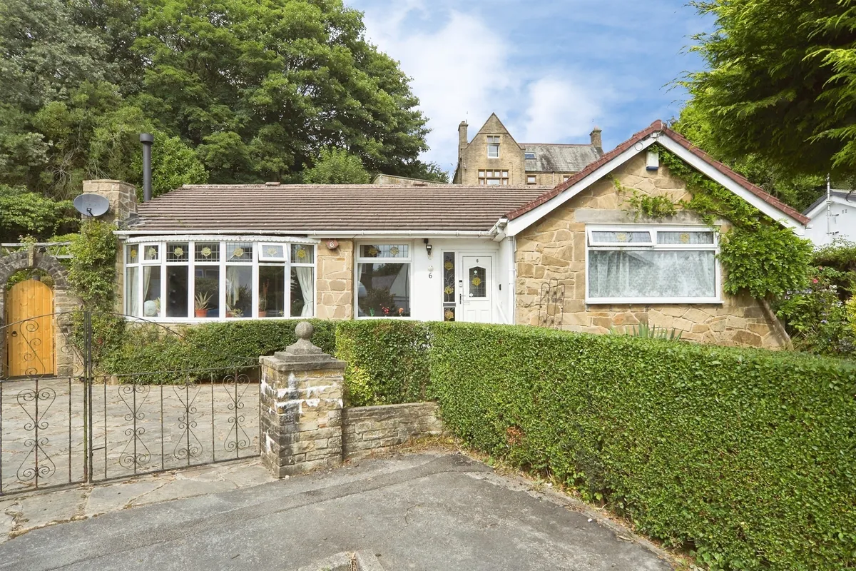 Manor Park, Oakworth, Keighley