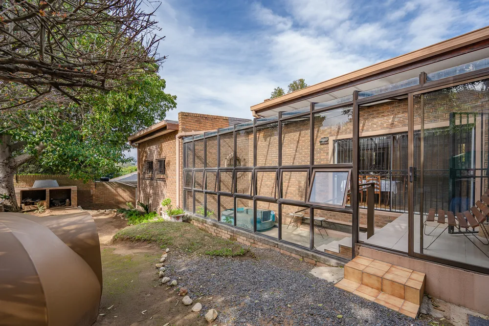 South Africa, Western Cape, Heldervue, Primula Street, 8