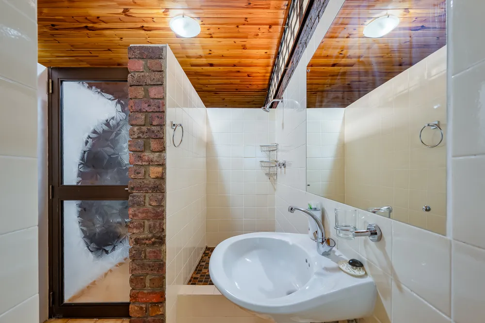 South Africa, Western Cape, Heldervue, Primula Street, 8