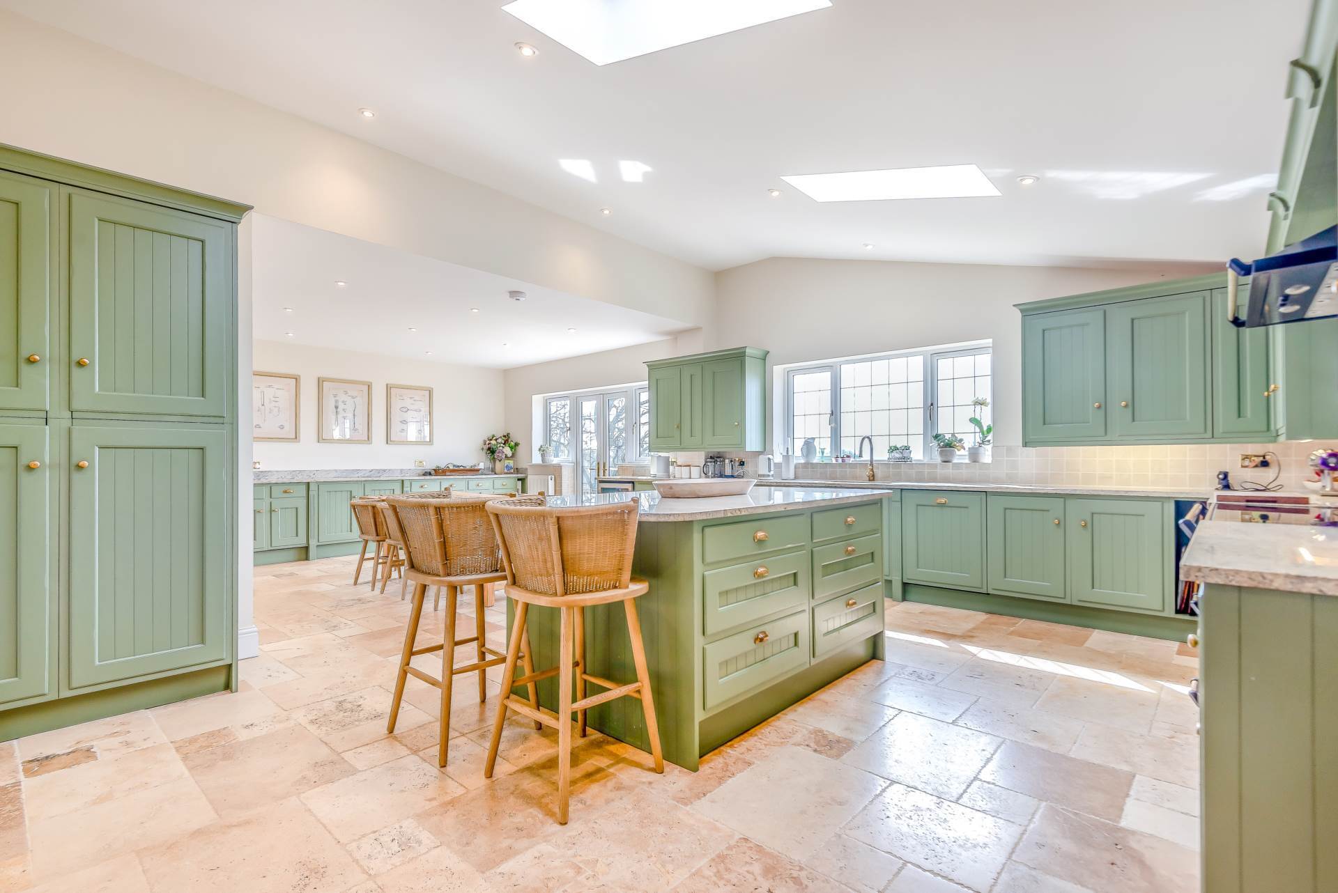 East Knoyle, Country House & Equestrian, 9 Acres. Image 2
