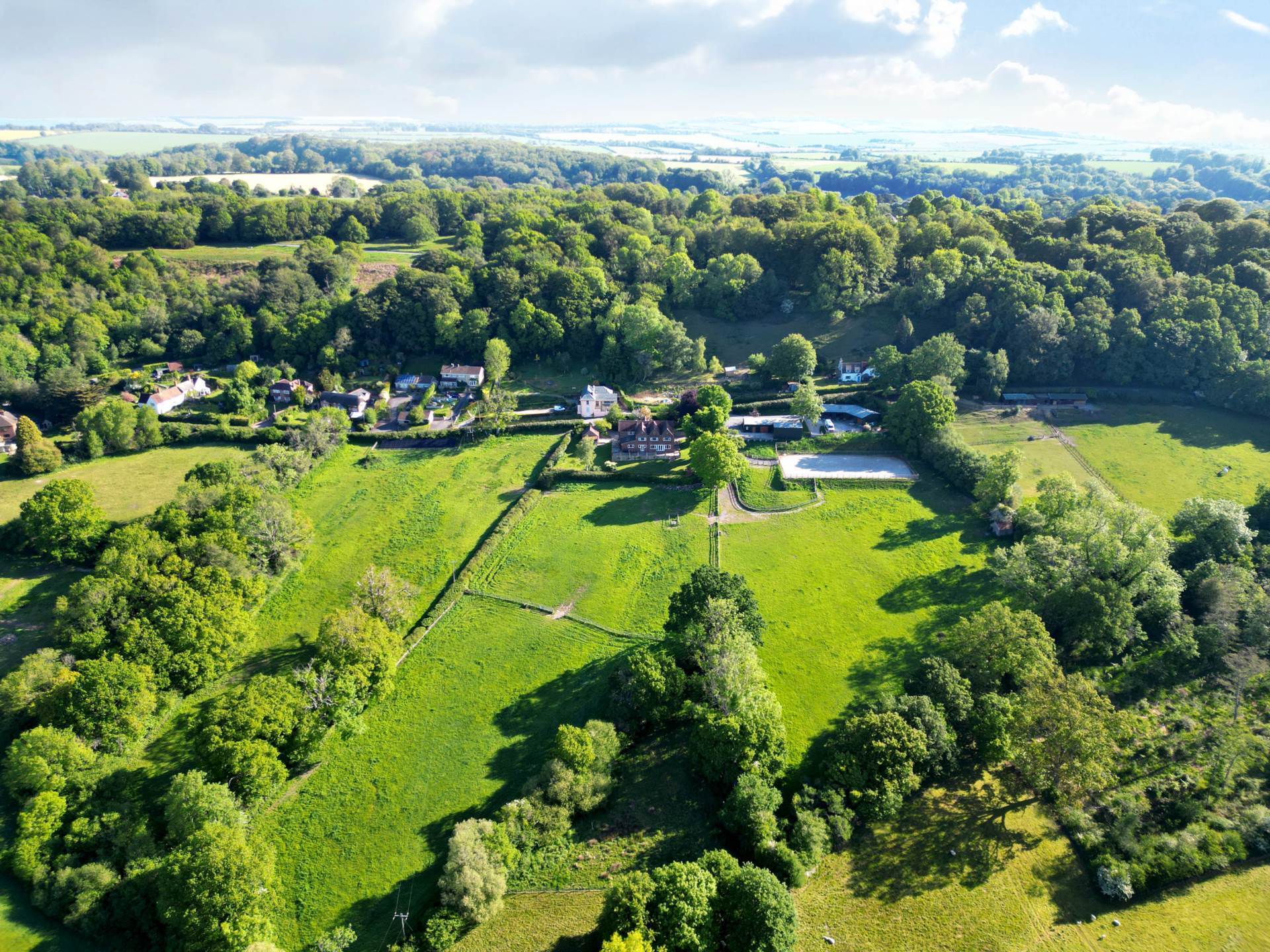 East Knoyle, Country House & Equestrian, 9 Acres. Image 6