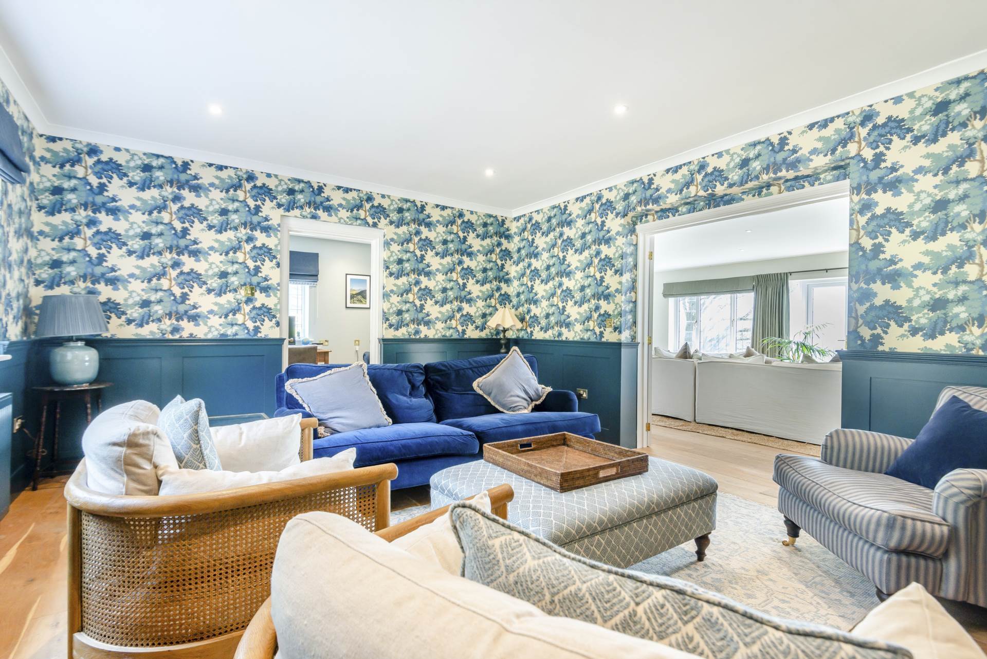 East Knoyle, Country House & Equestrian, 9 Acres. Image 8