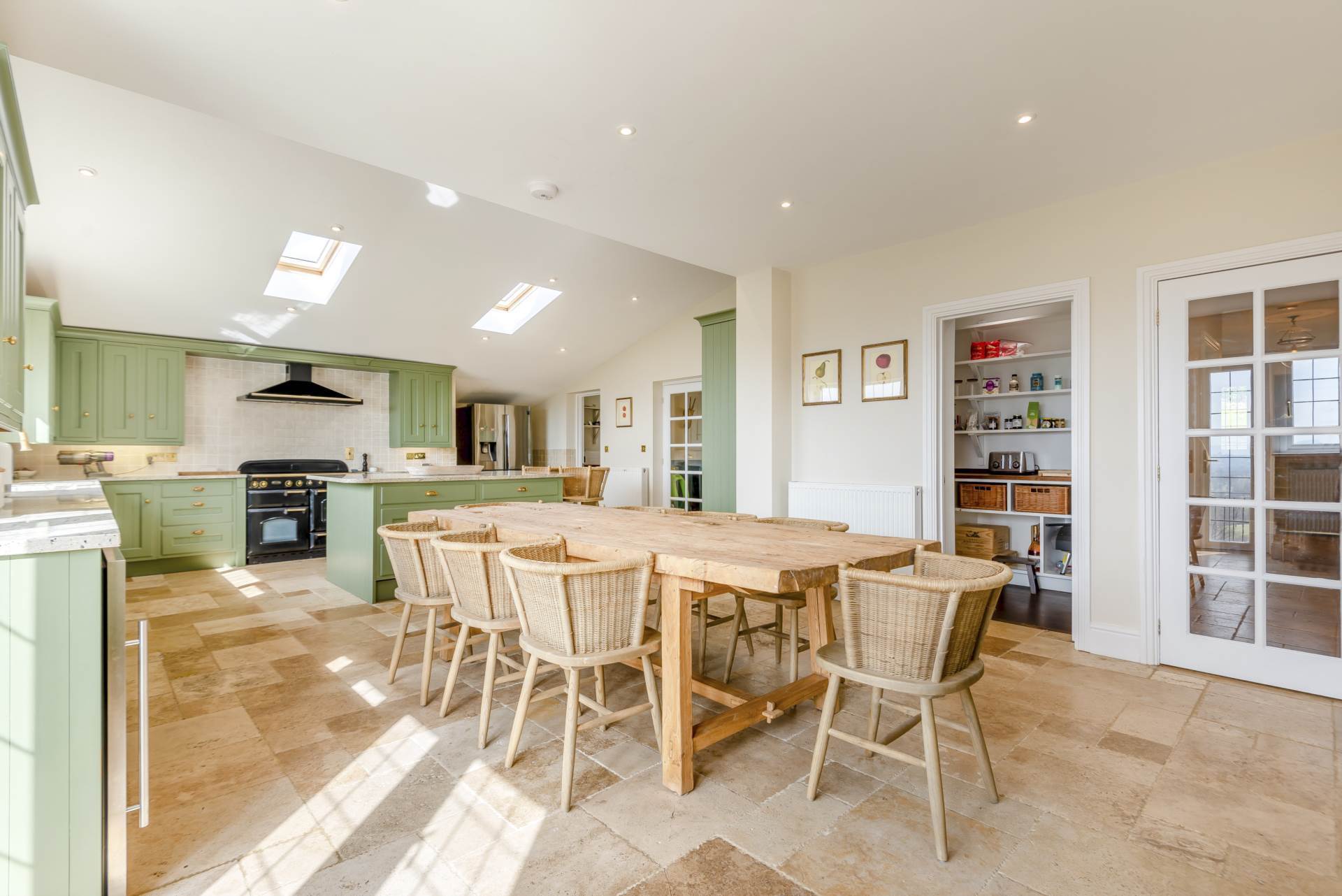 East Knoyle, Country House & Equestrian, 9 Acres. Image 15
