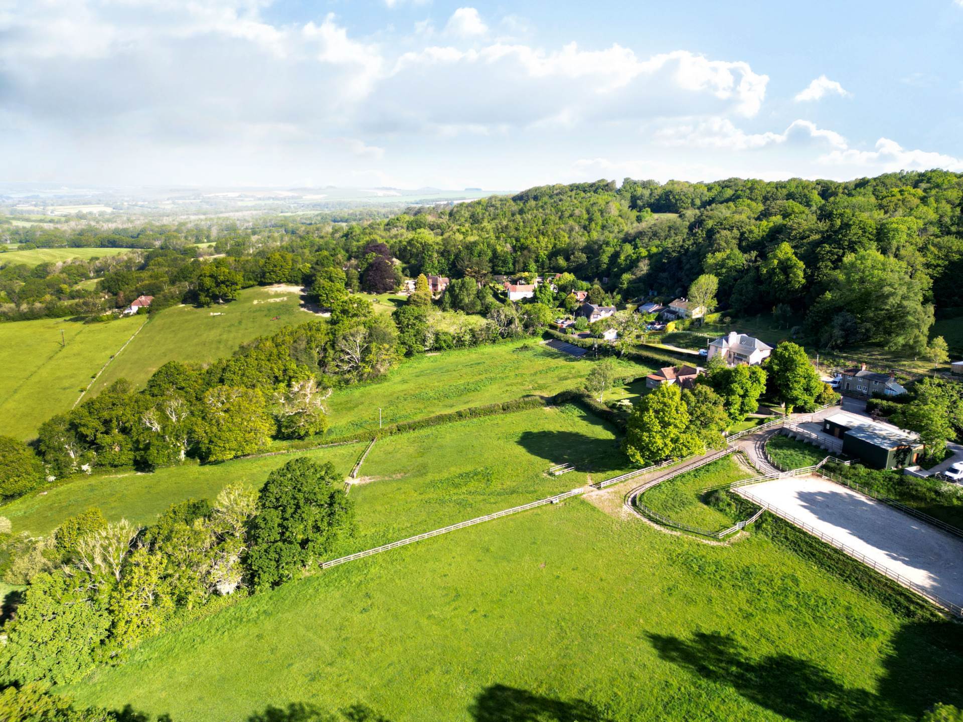 East Knoyle, Country House & Equestrian, 9 Acres. Image 28