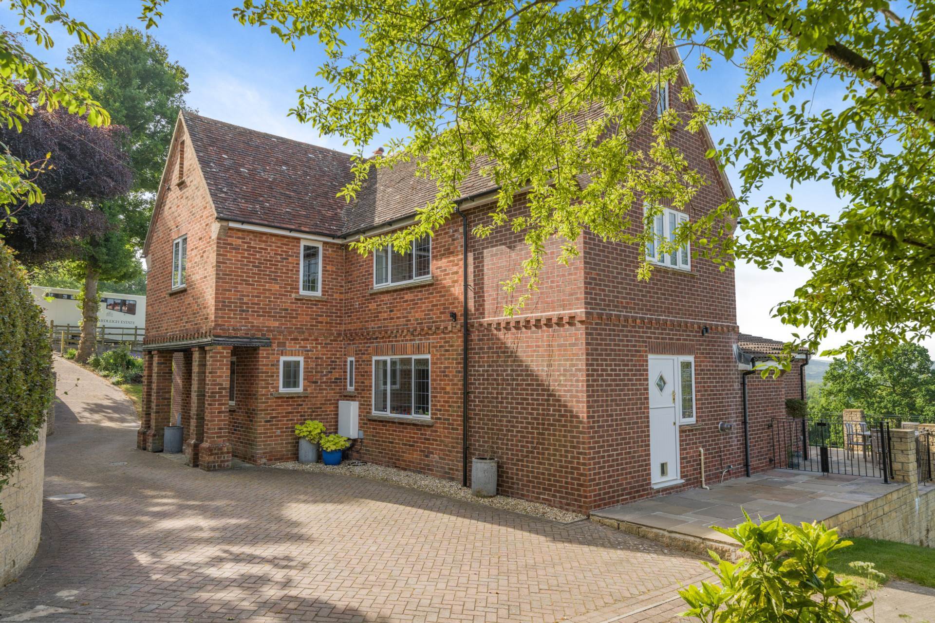 East Knoyle, Country House & Equestrian, 9 Acres. Image 30