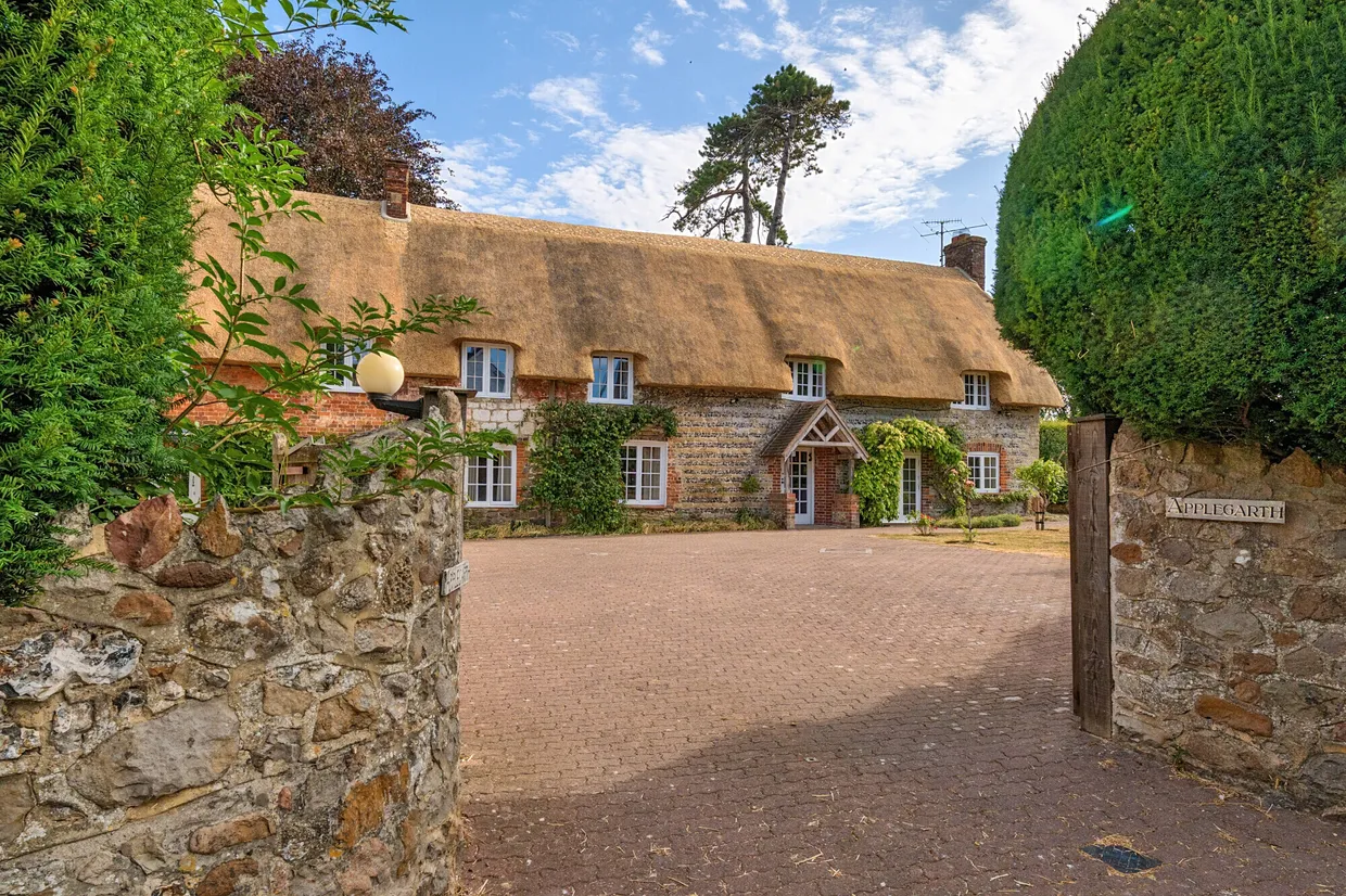 Ogbourne St. George, Marlborough, SN8 photo 6