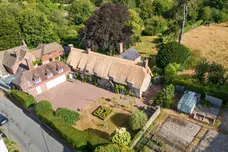 Ogbourne St. George, Marlborough, SN8 photo 11