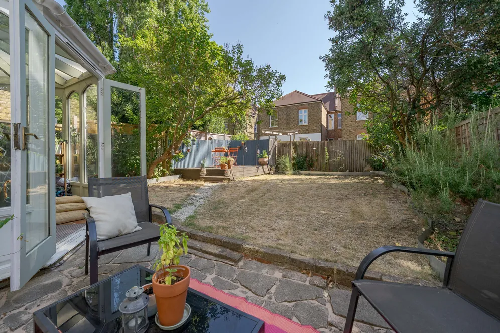 Granville Gardens, Ealing, W5 photo 8