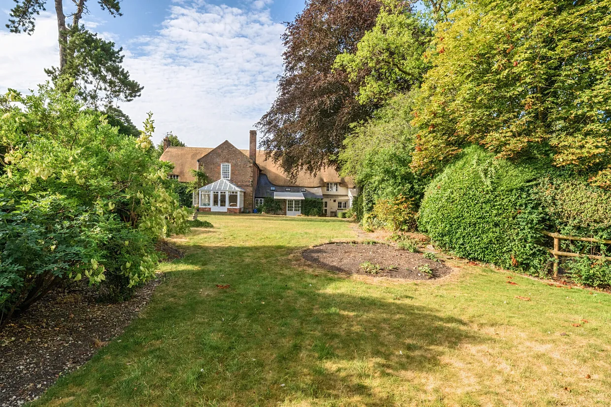 Ogbourne St. George, Marlborough, SN8 photo 20