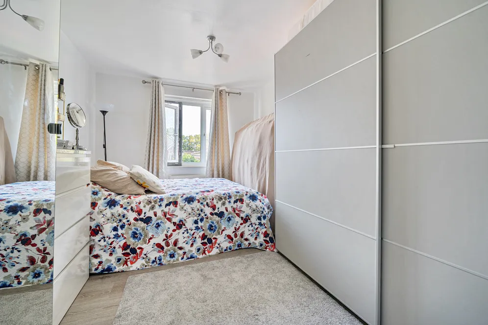 1 Turners Close, Whetstone, N20 photo 5