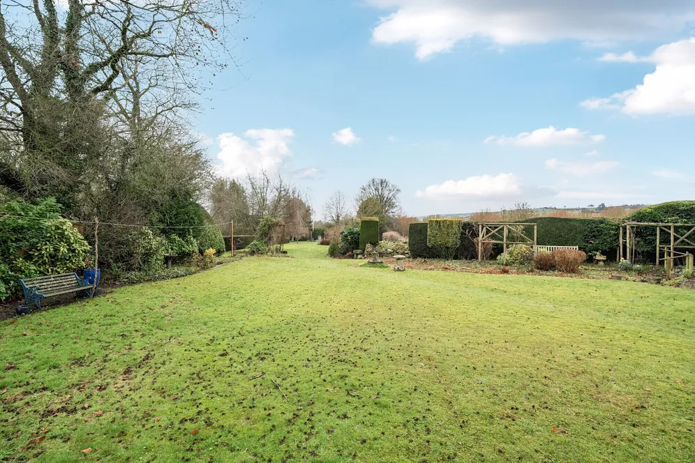 Ogbourne St. George, Marlborough, SN8 photo 27