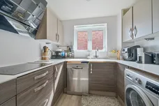1 Turners Close, Whetstone, N20 photo 9