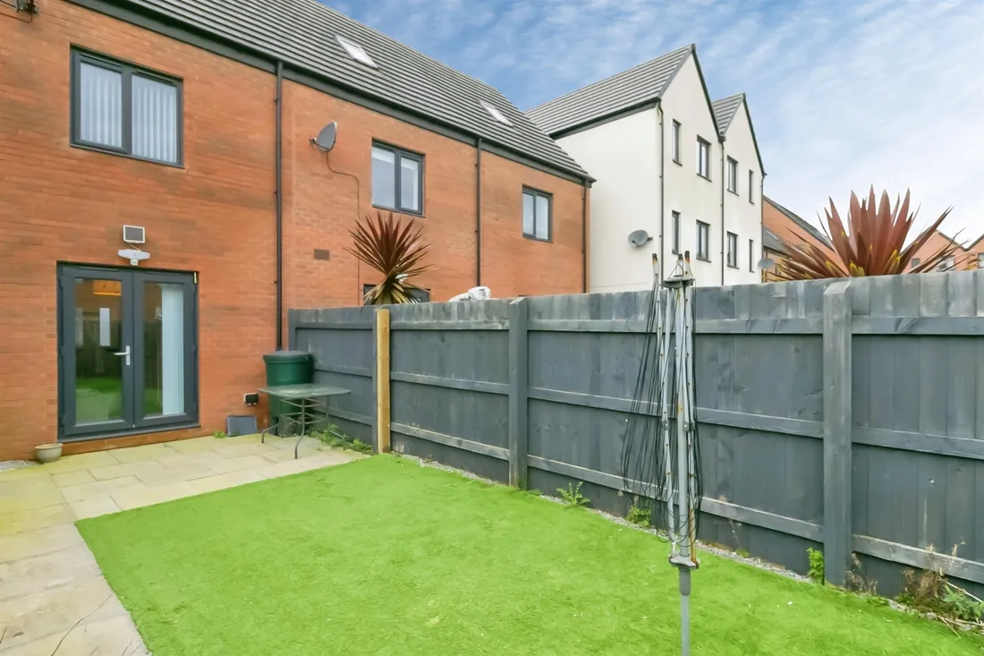 Property photo 8