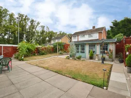 The Morwoods, Oadby, Leicester thumb 3