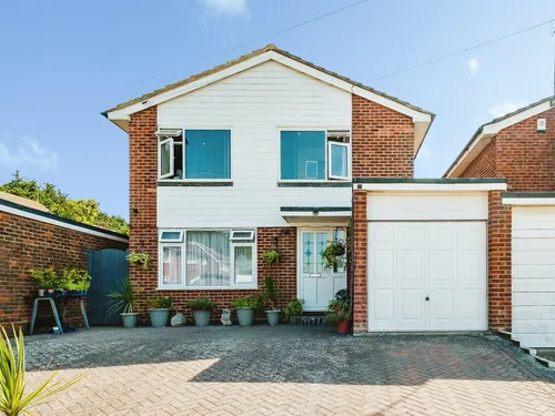 Windrush Close, Worthingphoto
