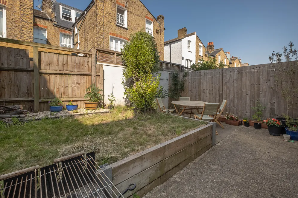 Sisters Avenue, London, SW11 photo 3