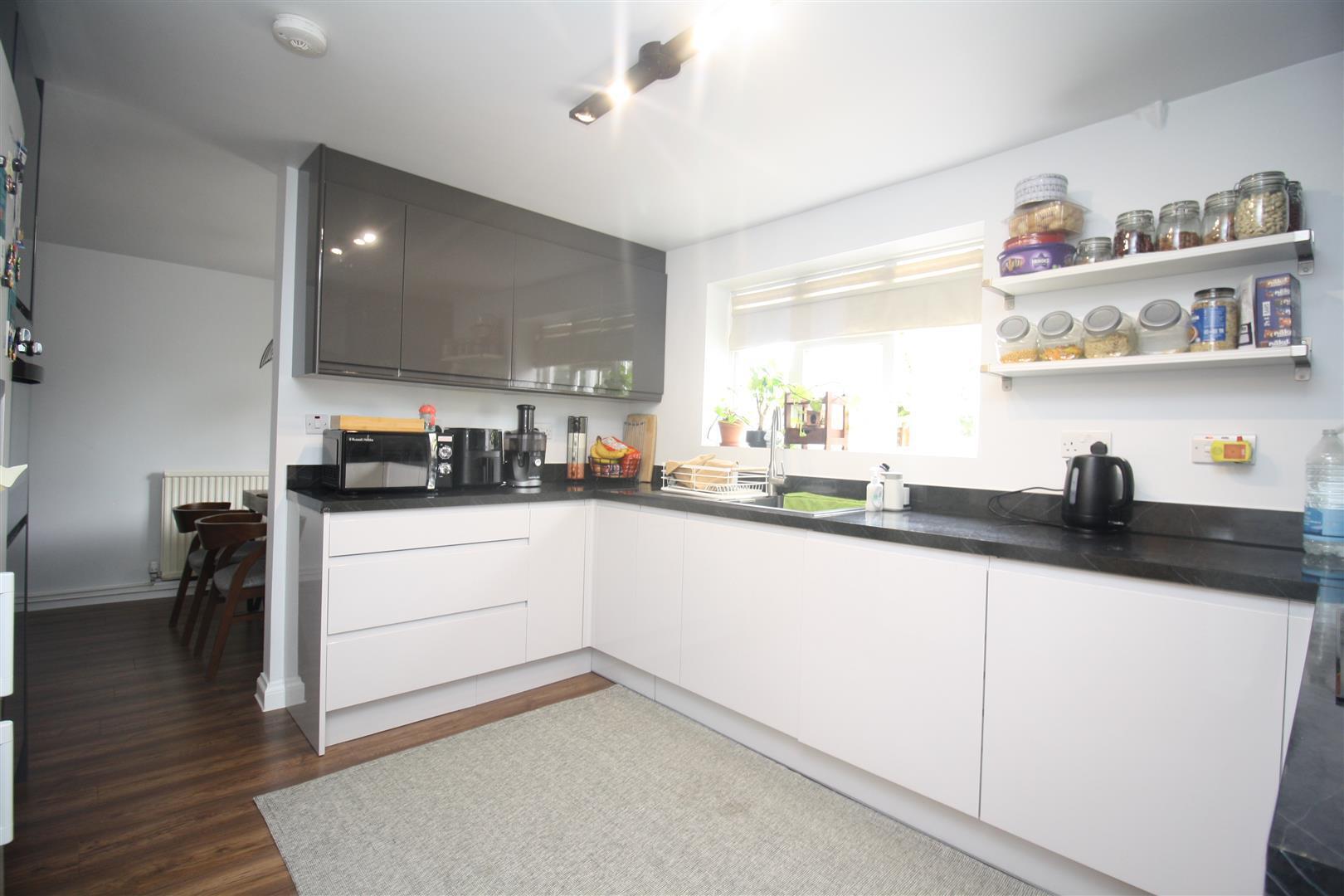 St. Johns Road, Bletchley, Milton Keynes Image 9