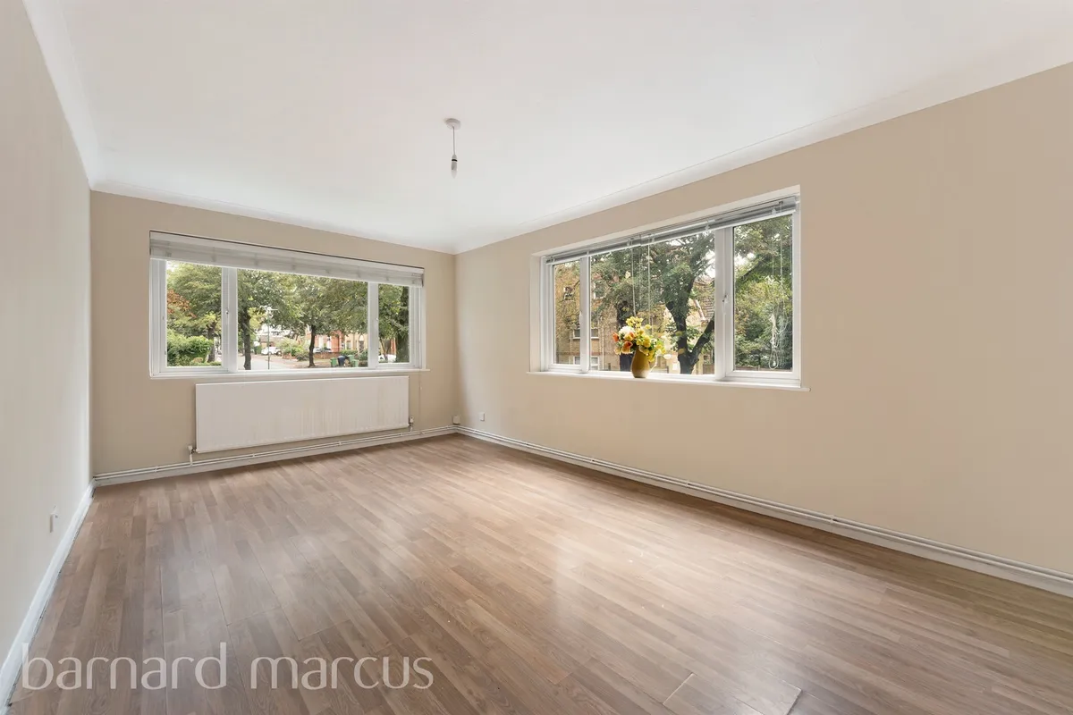 Egmont Road, Sutton
