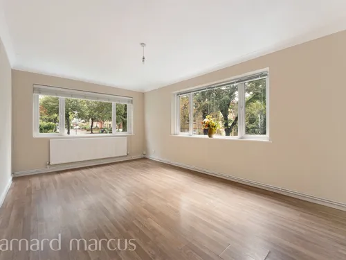Egmont Road, Suttonphoto