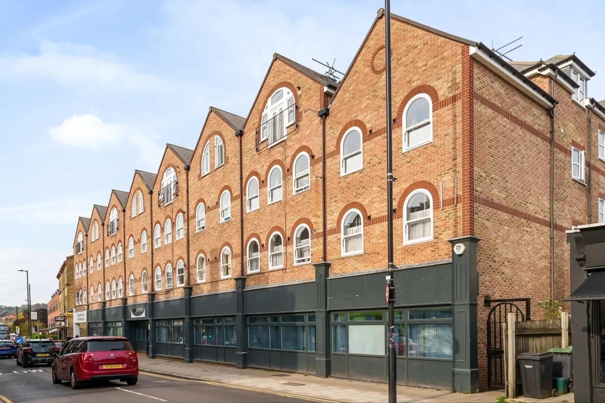Park Road London N8 photo 1