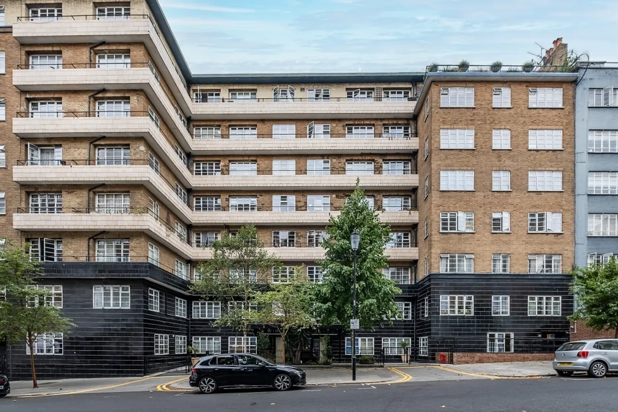 Vicarage Gate London W8 photo 11