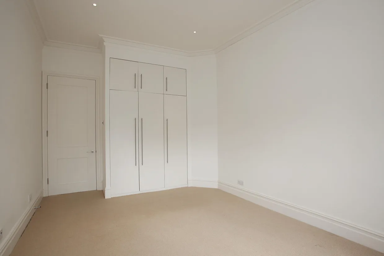 Oakwood Court London W14 photo 12