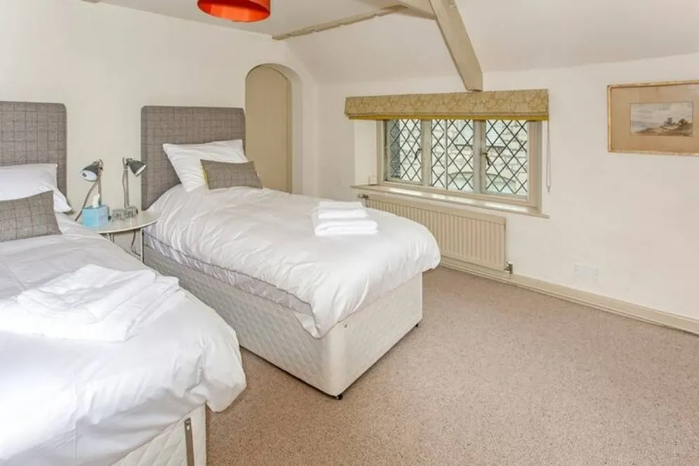 Vicarage Street Painswick GL6 photo 18