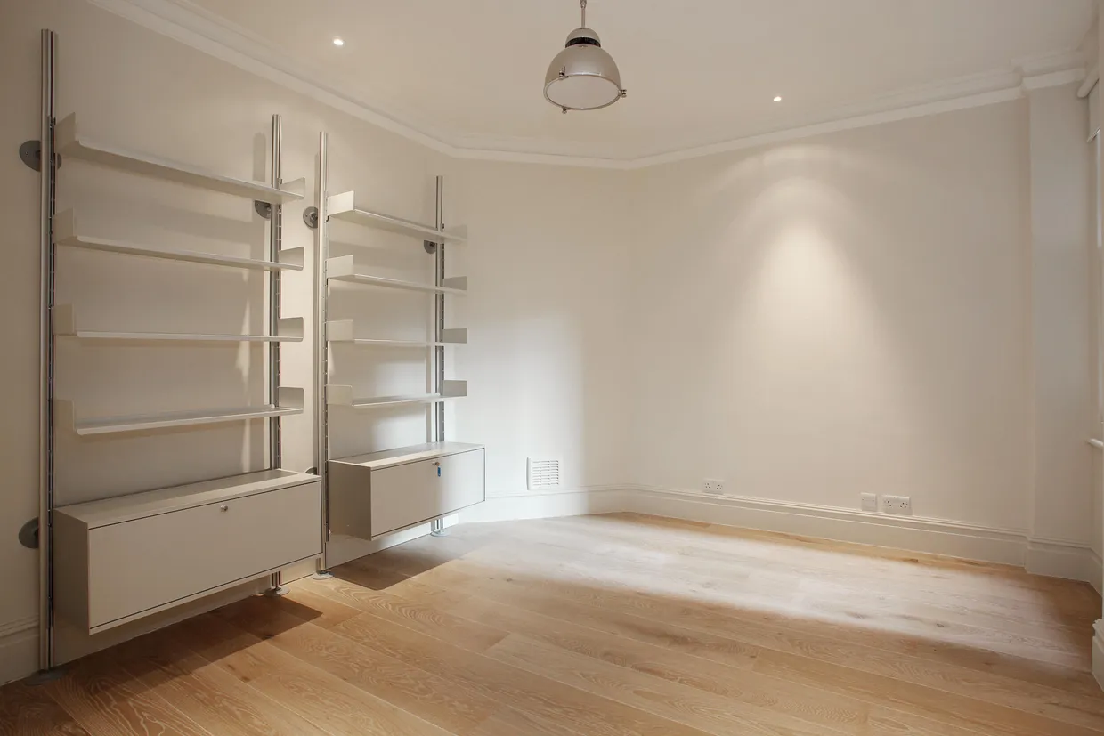 Oakwood Court London W14 photo 13