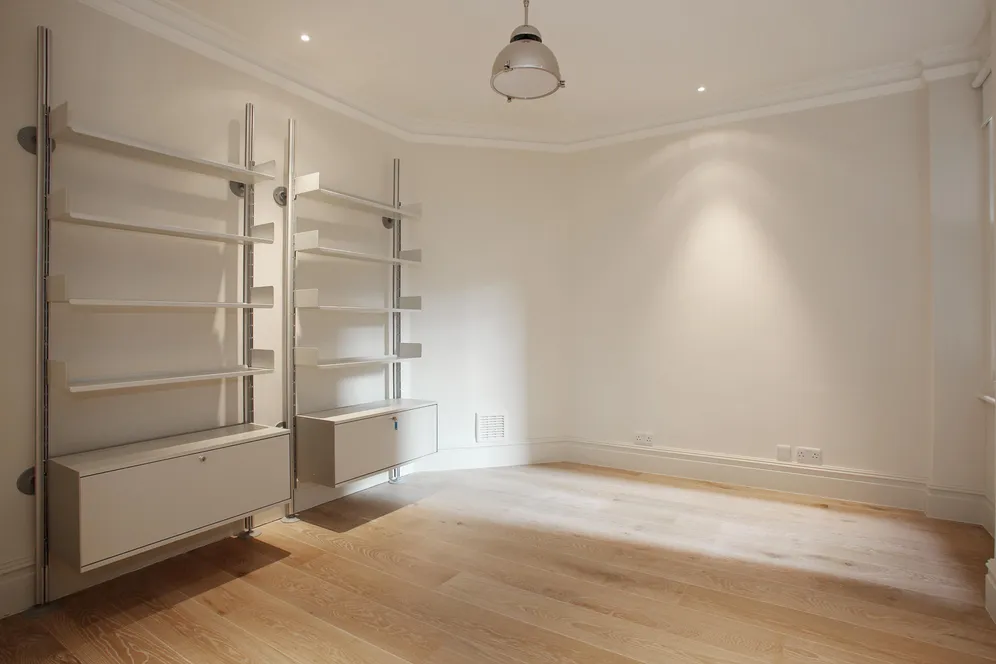 Oakwood Court London W14 photo 13