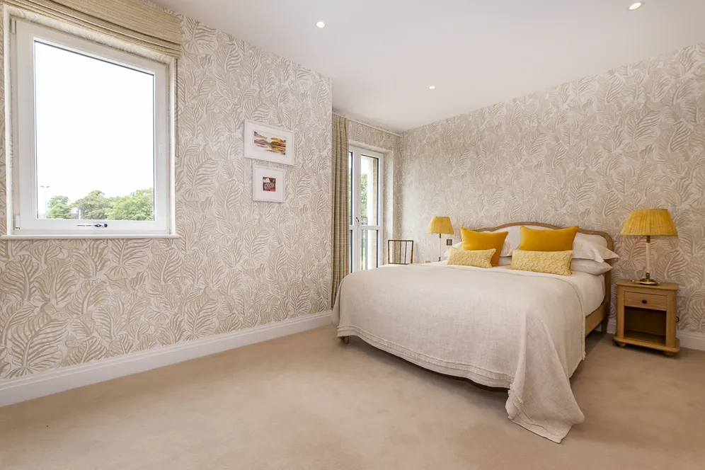 Broom Road, Teddington, TW11 photo 5
