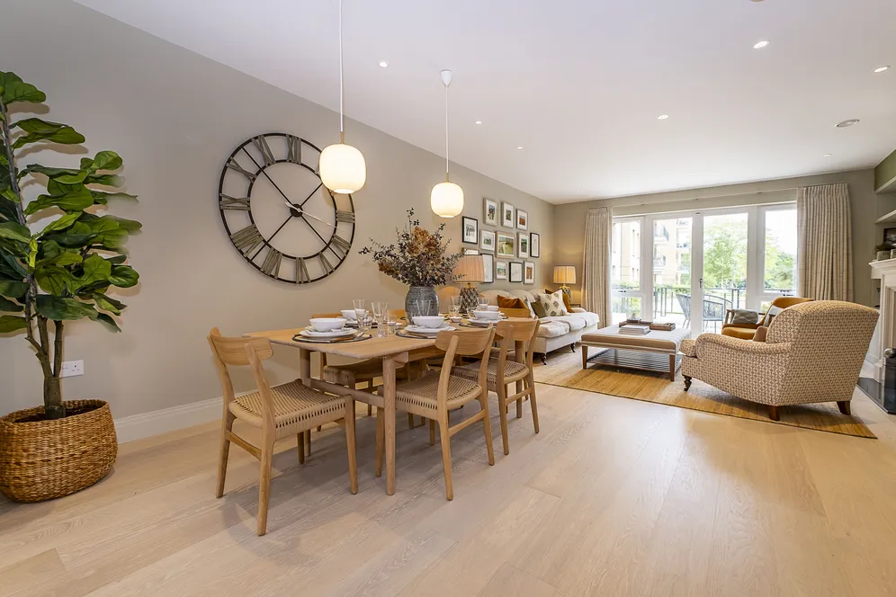 Broom Road, Teddington, TW11 photo 10