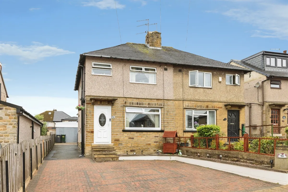 Langdale Avenue, BRADFORD