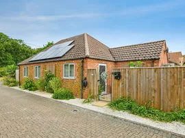 Willowmead Close, Snettisham, KING'S LYNN thumb 2