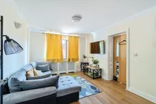 Hollybush Close, Chippenham