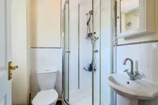 Hollybush Close, Chippenham