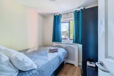 Hollybush Close, Chippenham