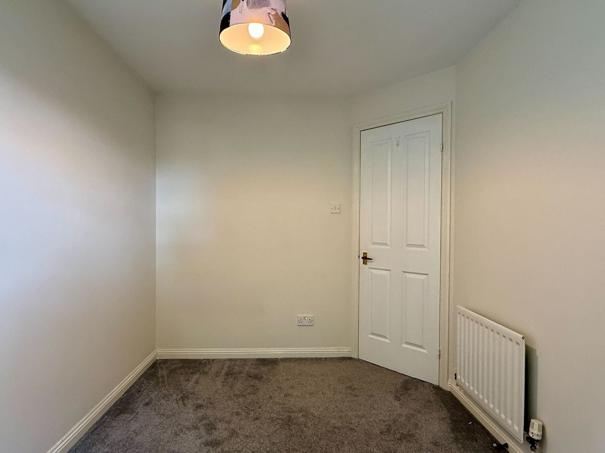 Eaton Crescent, Taunton Image 11
