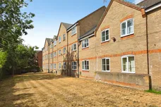 Hilda Wharf, Aylesbury