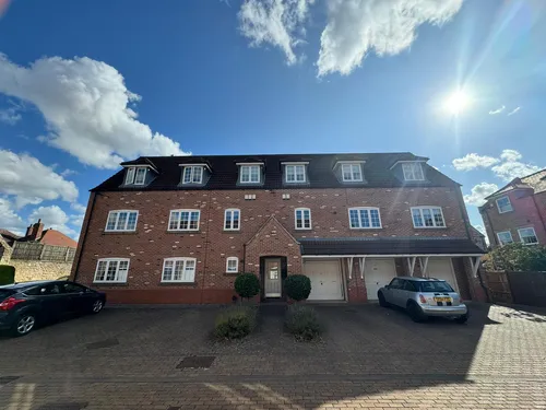 Falcon Court, Dinnington, SHEFFIELDphoto