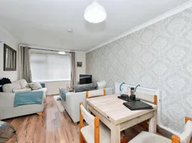 Rawdon Drive, HODDESDON photo