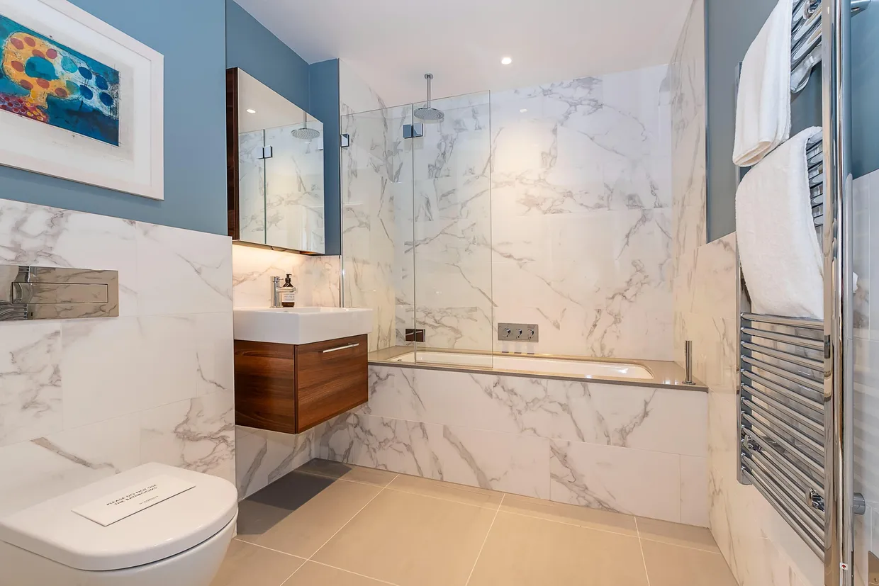 Carlton House, Teddington Riverside, Lodnon, TW11 photo 18