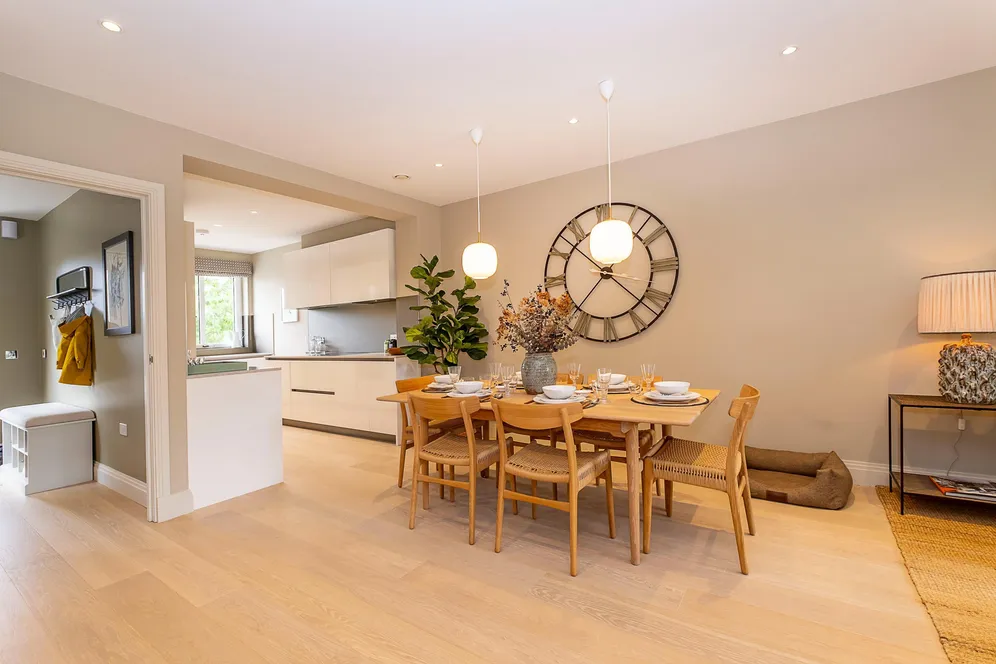 Carlton House, Teddington Riverside, Lodnon, TW11 photo 11
