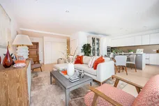 Broom Road, Teddington, TW11 photo 9