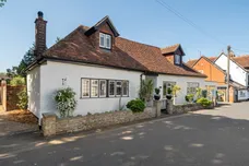 Ferry Road, Bray, Maidenhead, SL6 photo 1